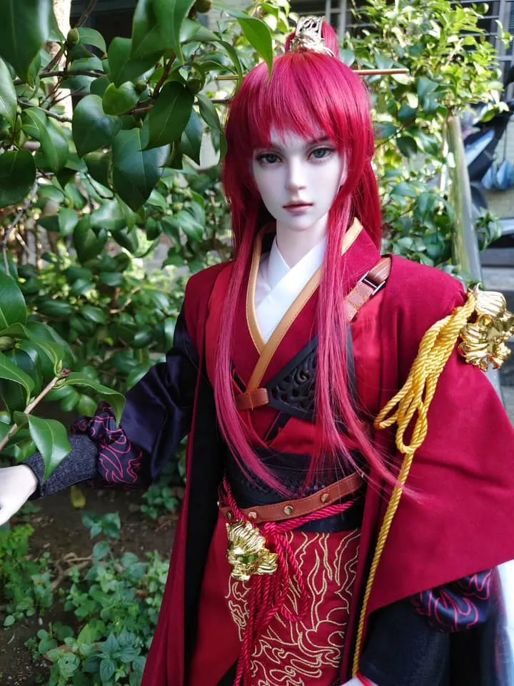 網友分享友人去韓國買娃，一尊3~5萬元不等。翻攝《路上觀察學院》社團