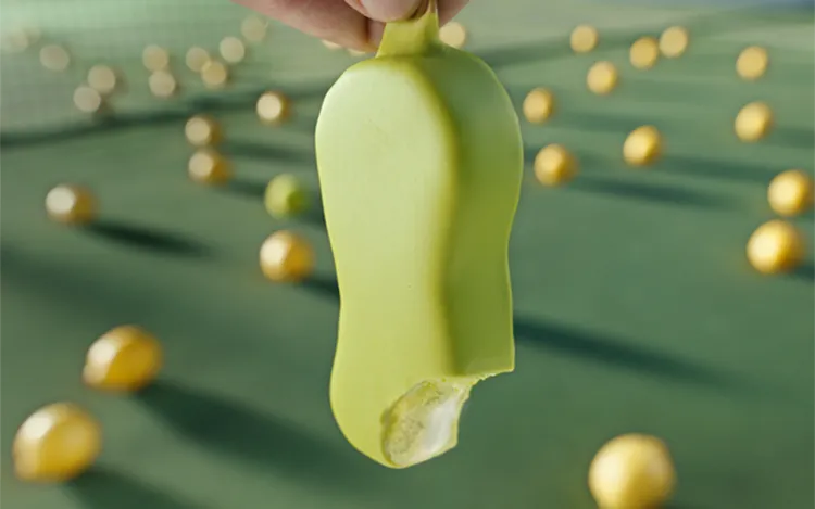 哈根達斯推出新品「檸檬抹茶脆皮雪糕」。業者提供