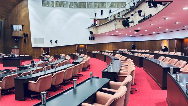 今早院會質詢，多數質詢委員未於開場就到場。林楚茵辦公室提供