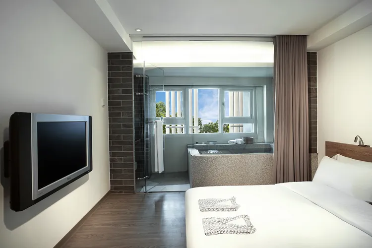 捷絲旅宜蘭礁溪館睡飽飽優惠住房專案，以入住日式溫泉客房為例，兩人同行、每人每晚只要1620元起。業者提供