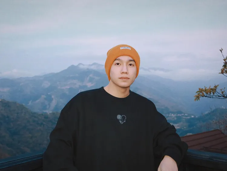 榕榕子疑似正與Toyz交往。翻攝自FB粉絲專頁