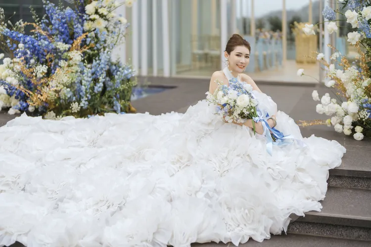 蒂米琪旗下子品牌「NICOLE + FELICIA」近年受到許多政商名流愛用，成為許多準新娘心目中的婚紗首選。業者提供