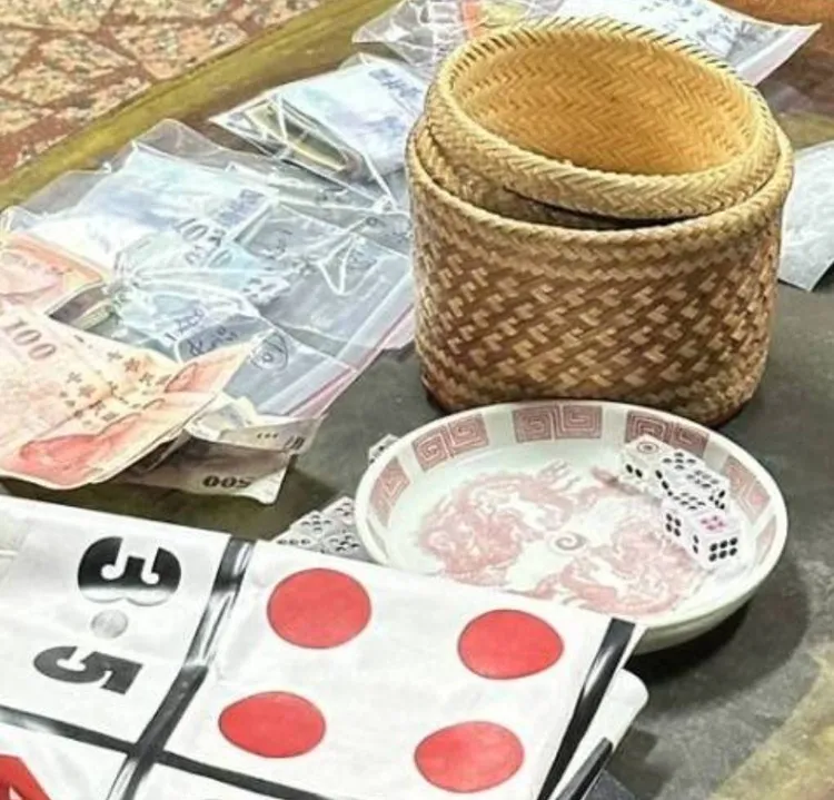 現場查扣賭具。蘆竹警分局提供