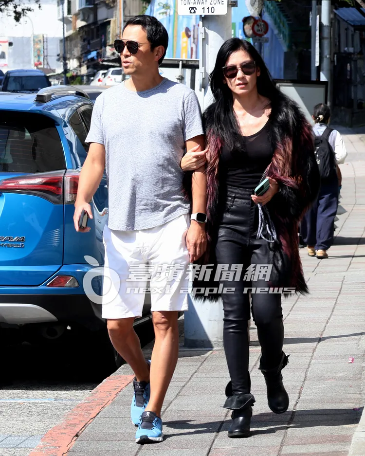 性感女神林熙蕾不僅駐顏有術，連好身材也保養得宜。特勤中心攝