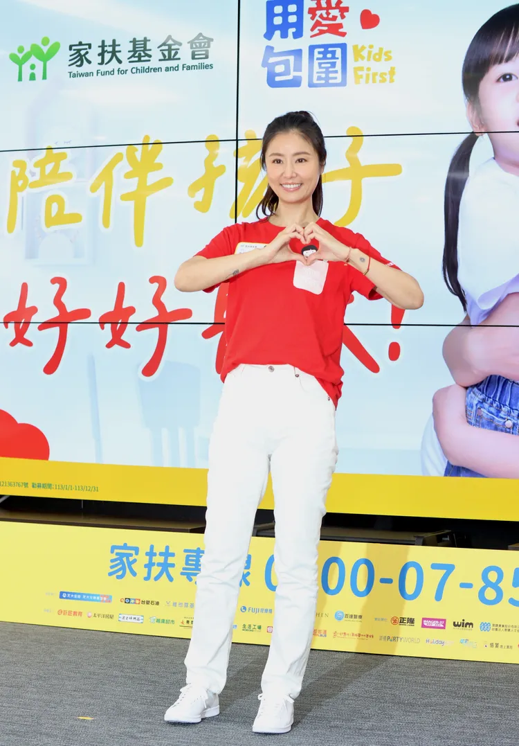 林心如做公益不落人後。攝影中心攝