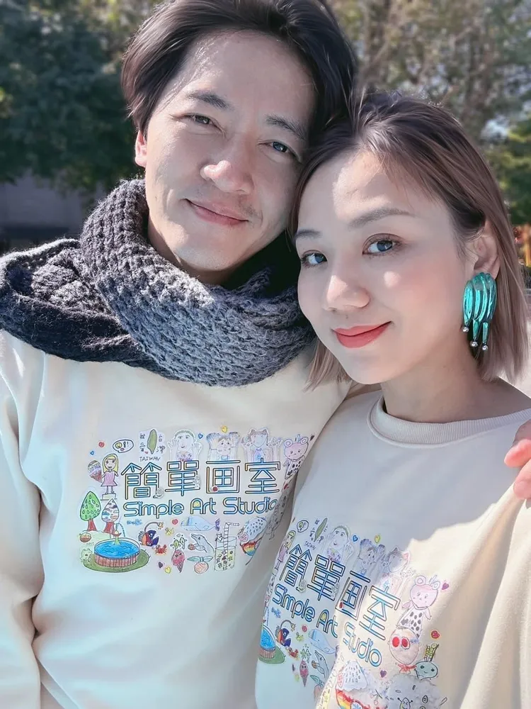 馬俊麟（左）和老婆向前過日子。翻攝馬俊麟臉書