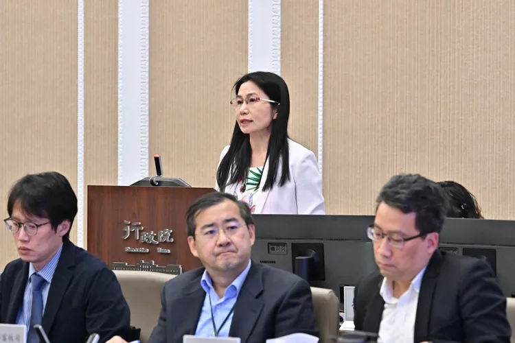 衛福部食藥署長吳秀梅報告蘇丹色素辣椒粉事件。政院提供