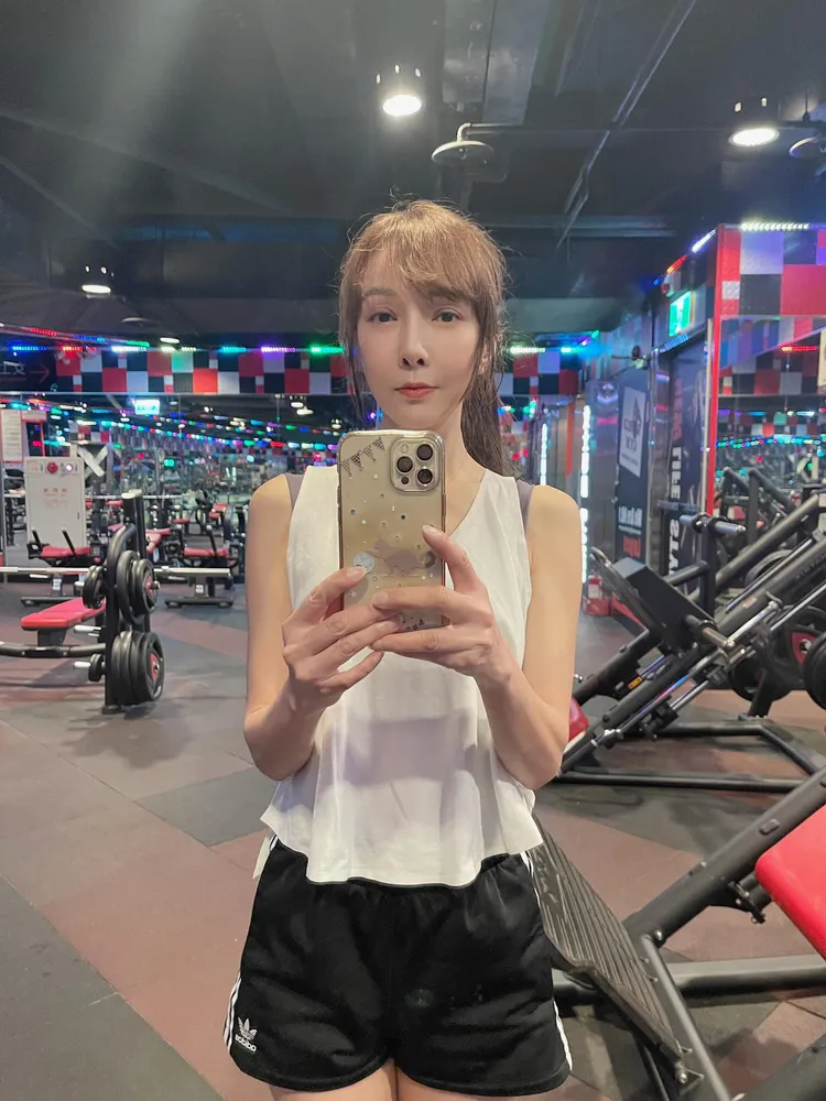 胡文英去運動收到離奇停車費。翻攝自胡文英臉書