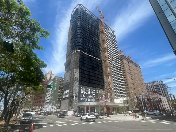 「巴黎河左岸」即將進場銷售，房價傳出要賣5-6字頭。葉家銘攝