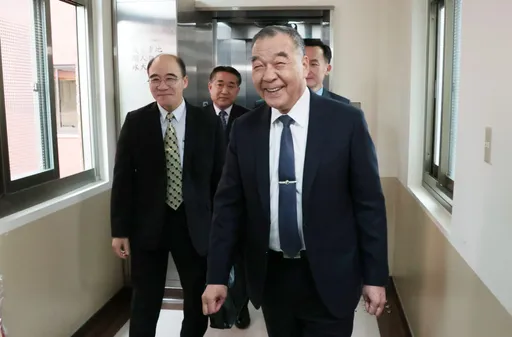 傳遭總統府評「自走砲」! 邱國正霸氣認了:我裝甲兵出身