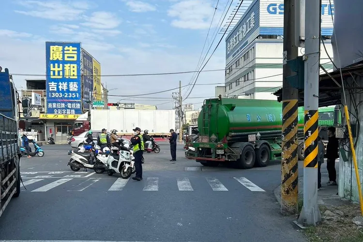 警方獲報到場處理。讀者提供