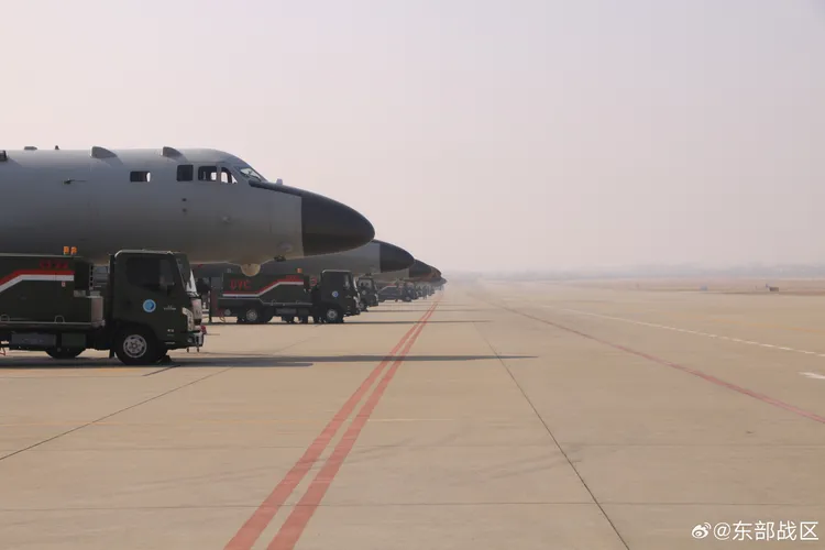 翻攝微博@東部戰區