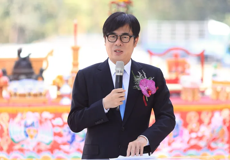 高雄市長陳其邁排名第二，僅落後給盧秀燕。資料照片