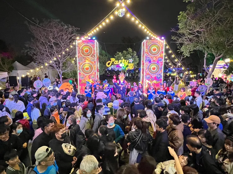 日前結束的中台灣元宵燈會，累計吸引超過350萬參觀人次，帶動81億觀光產值。市府提供