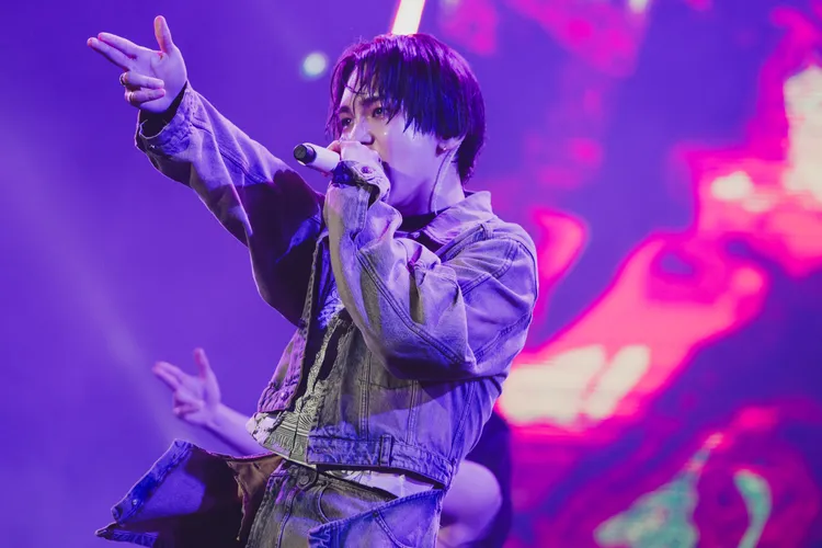 KEY撂台語「打給歡喜謀」。寬寬整合行銷提供