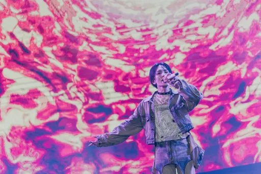 KEY高雄櫻花季賣力跳到粉底掉光！誇SHINee「最棒隊友」約定再來