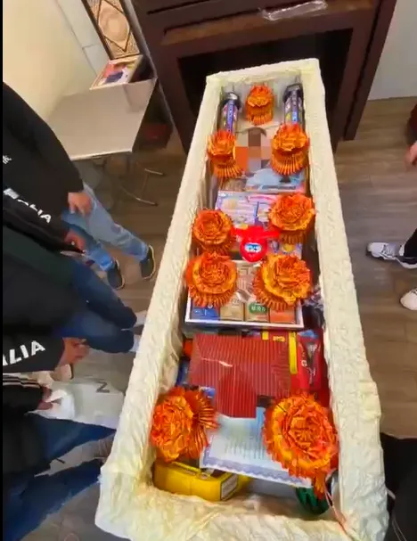 1歲童被虐死|每天喝餿水!生殖器燒黑拔光指甲 他咒保母:妳們不得好死