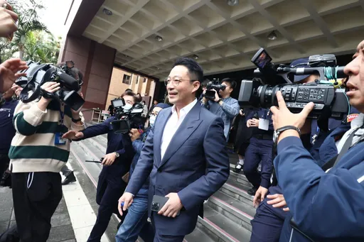 汪小菲爆婚後10年花費破3億！　控大S離婚前刷他卡買禮品寄韓國