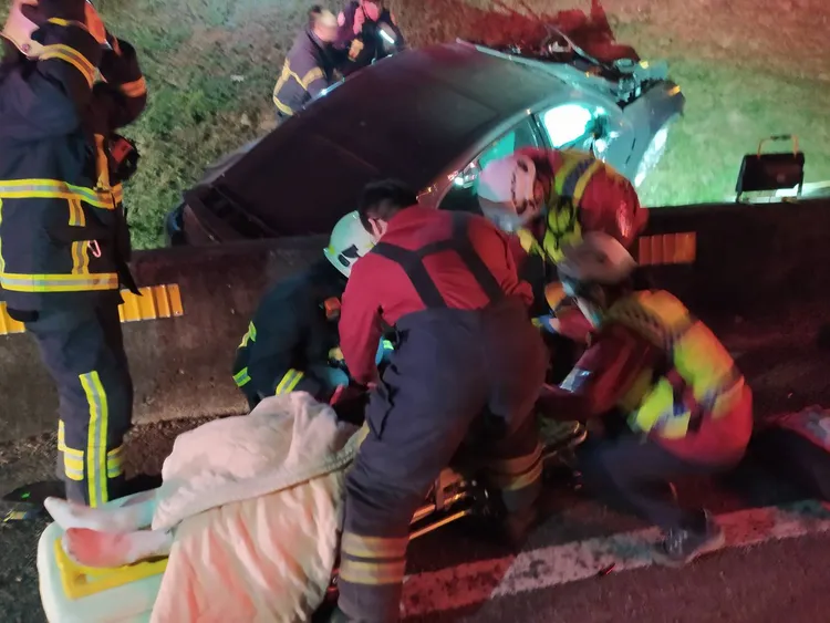 苗栗縣消防局派員前往搶救。讀者提供