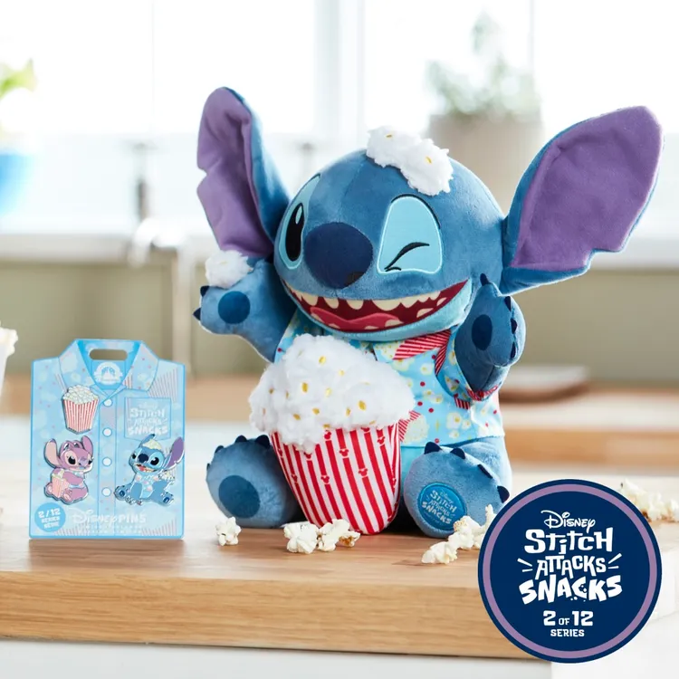 史迪奇嘴饞系列二月爆米花絨毛玩偶 。業者提供