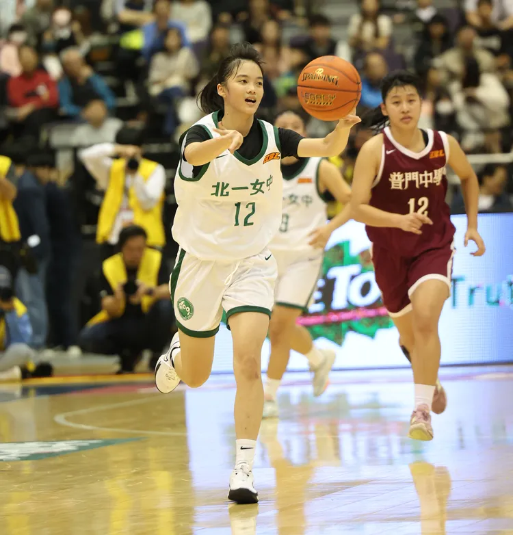 潘陳家珊(左)。名衍行銷