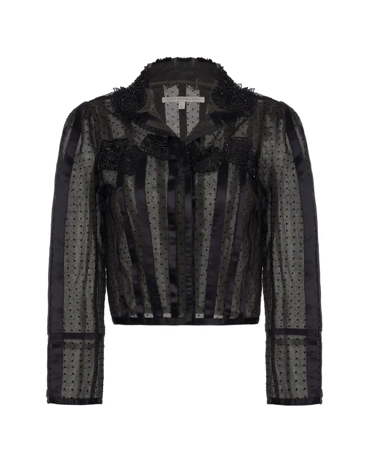 條紋珠飾烏干紗短外套,現場售價$17,920元。