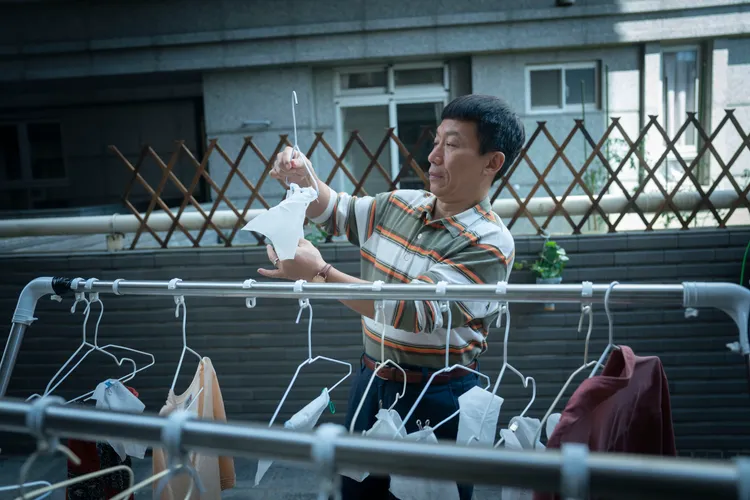 郭子乾有各種省錢妙招，連衛生紙都可以重複使用。瀚草文創提供