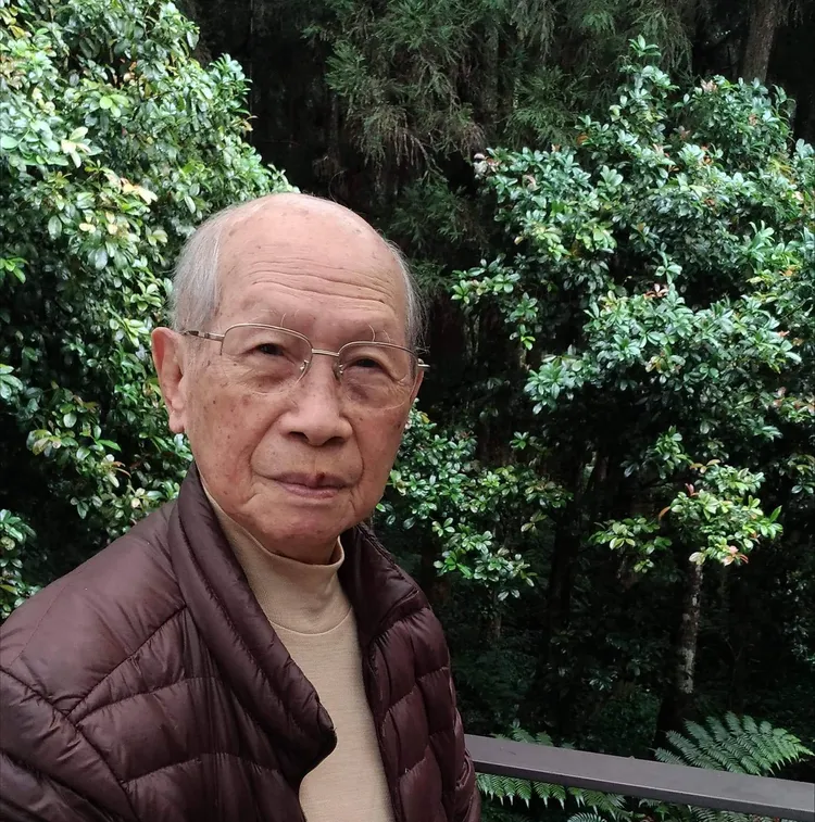 施炎塗前往杉林溪參加書法比賽。王圓達提供