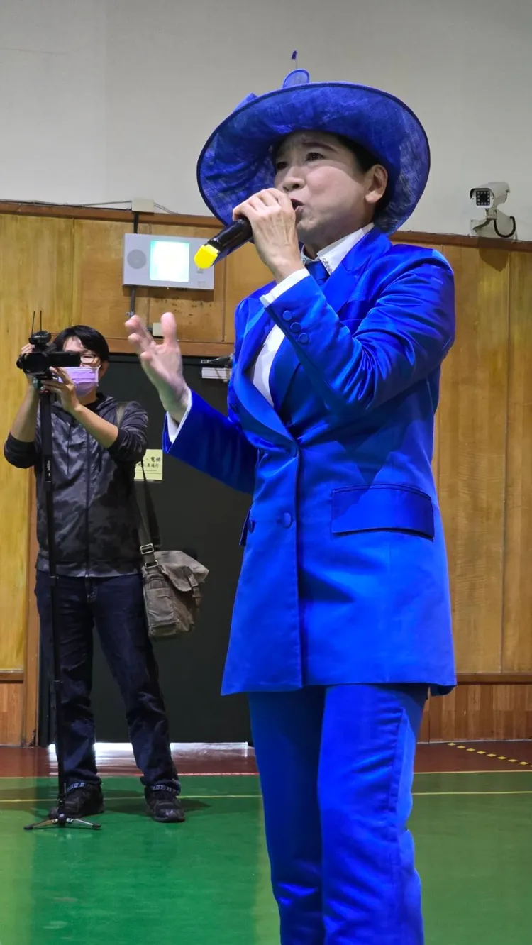 「小鳳飛飛」方寧投身公益籌措善款。彰化慈愛教養院提供