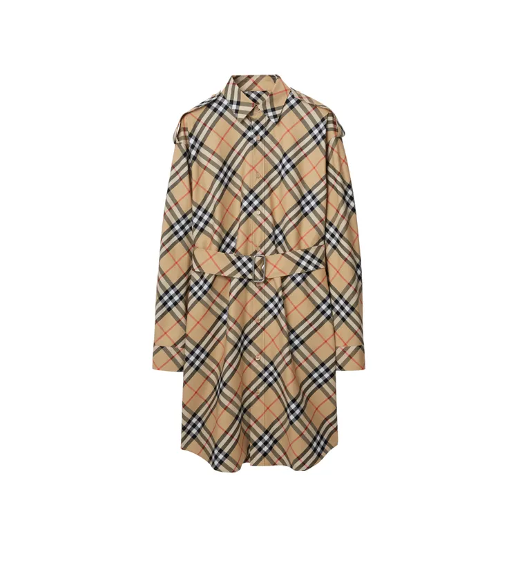 Burberry沙色格紋棉質襯衫式洋裝，4萬4500元。品牌提供