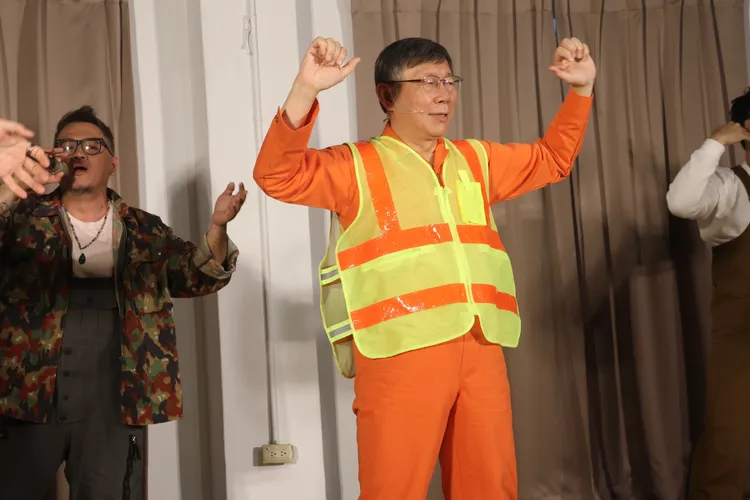 柯文哲小試身手。彭欣偉攝