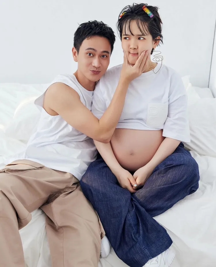 劉冠廷（左）已火速買好房子裝潢等著迎接母子入住。翻攝劉冠廷IG