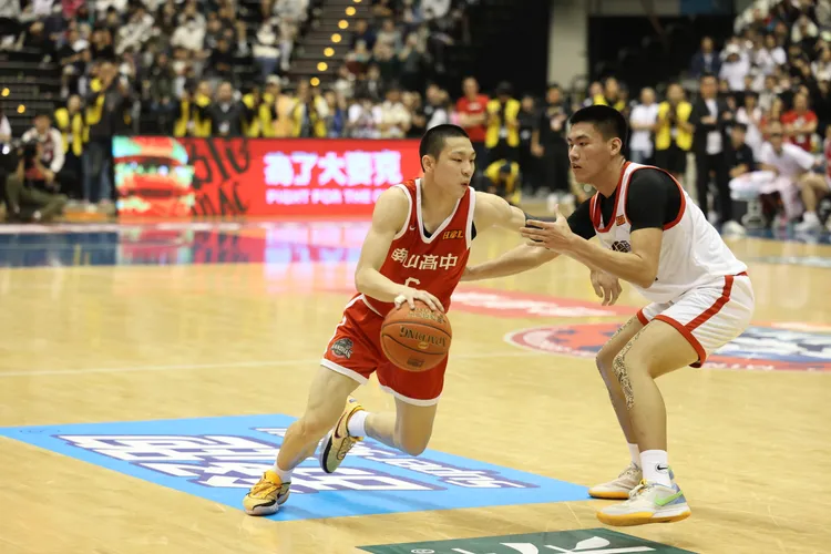 莊政隆(左)。名衍行銷