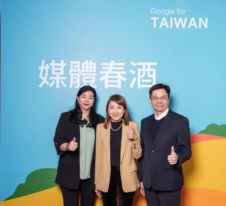 合照-(左至右)Google Cloud 台灣總經理柯淑芬-Google 台灣總經理林雅芳-Google 台灣董事總經理馬大康。