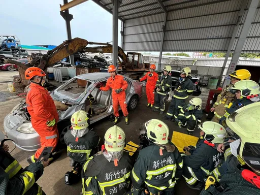 精進車禍救援技術!模擬多種狀況 新竹縣消防局構築安全防線