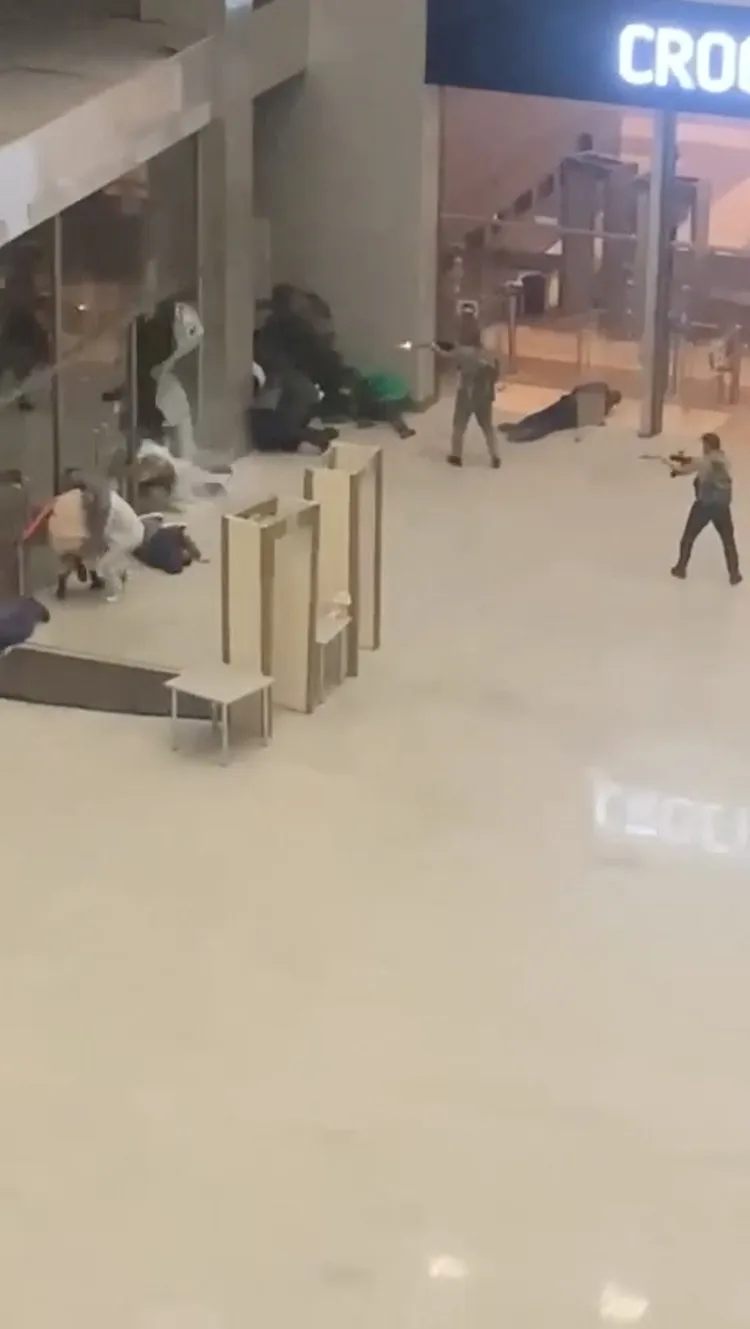 ISIS槍手攻擊莫斯科郊外的音樂廳。路透