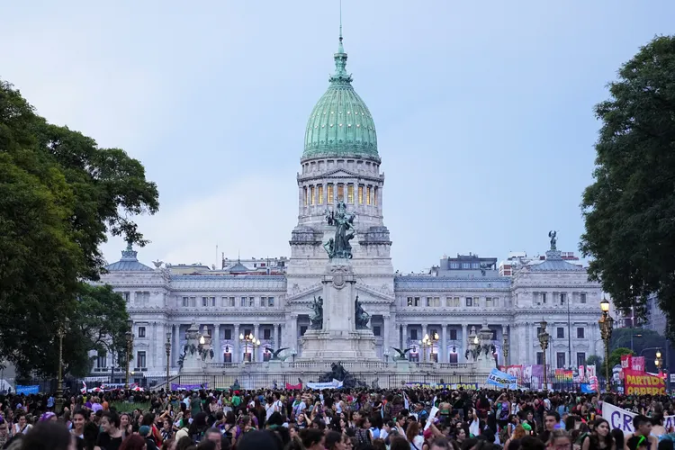 阿根廷布宜諾斯艾利斯「國際婦女節」遊行，集結超過40個團體。路透社