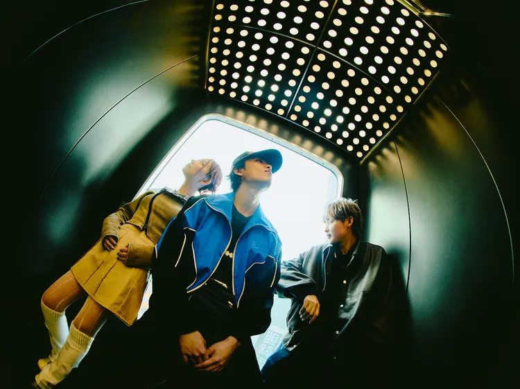 DURDN走神祕路線，以半匿名性活動。OFF TIME提供