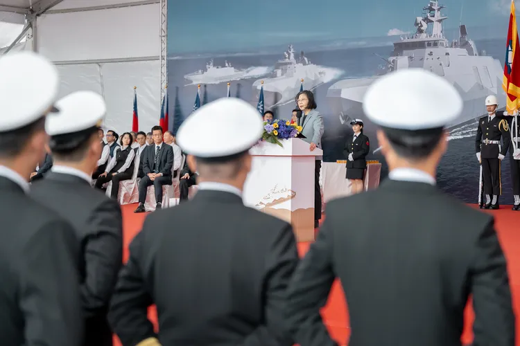 蔡英文感謝感謝海軍在第一線的辛勞。總統府提供