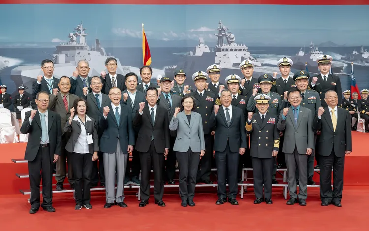 蔡英文強調，政府會持續打造優質部隊捍衛海疆。府提供