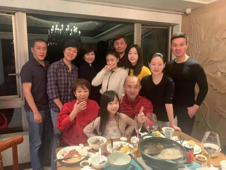 小S公公驚傳離世。翻攝小SＦＢ