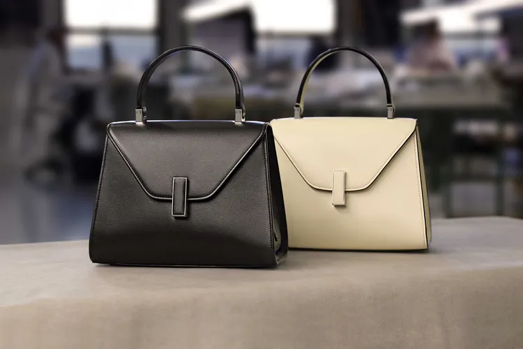 採用全新Palmellato小牛皮革的Iside包款。品牌提供