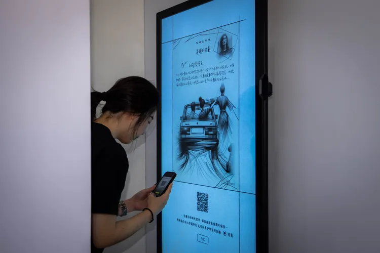 現場更設有AI數位互動區，並結合時下最夯的生成式AI元素。業者提供