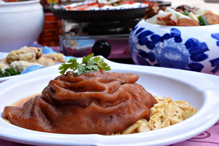 內門總舖師經典料理招牌一品封肉。觀光局提供