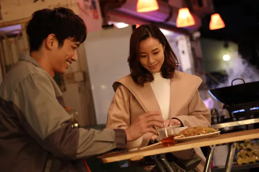 劉以豪、鄧麗欣虐心苦戀 初見面笑稱彼此相逢恨晚