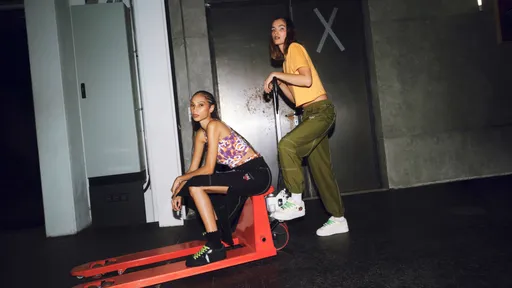 PUMA攜X-GIRL替滑板酷Girl「治裝」 千禧辣妹風也少不了