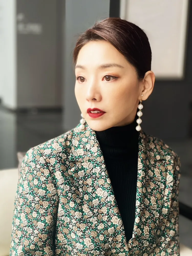 現在的賴芊合正向開朗。民視提供