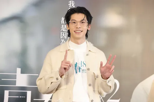 許光漢公開約會招式!羞認騎機車急煞「看電影偷牽手」