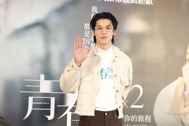 許光漢回憶自己的約會方式，看電影時會偷牽手。攝影中心攝