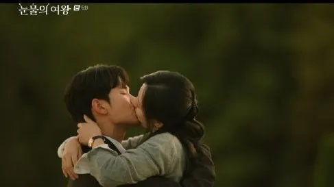 《淚之女王》擊退曾國祥版《3體》稱霸Netflix 小粉紅拿陸劇版《三體》比較